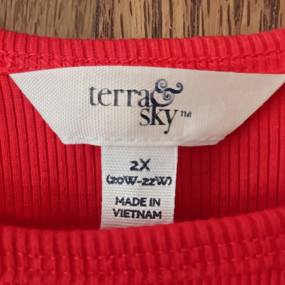 Terra & Sky Bold Red Sleeveless Midi Dress - Picture 3 of 6